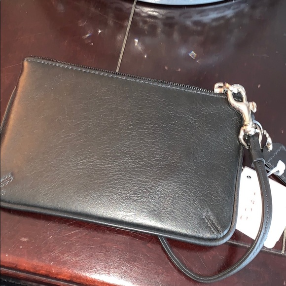 Black coach wristlet - Picture 2 of 3